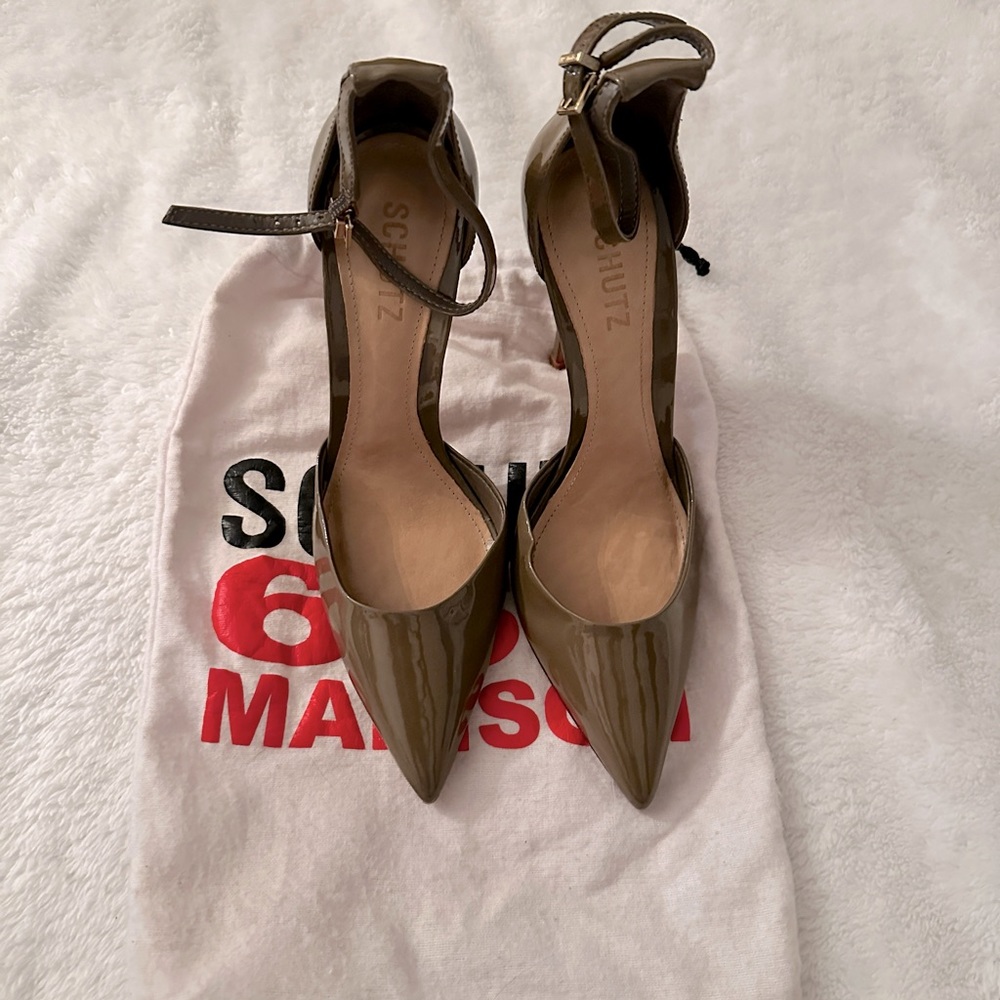 Schutz like new taupe heels great for the holidays or for work